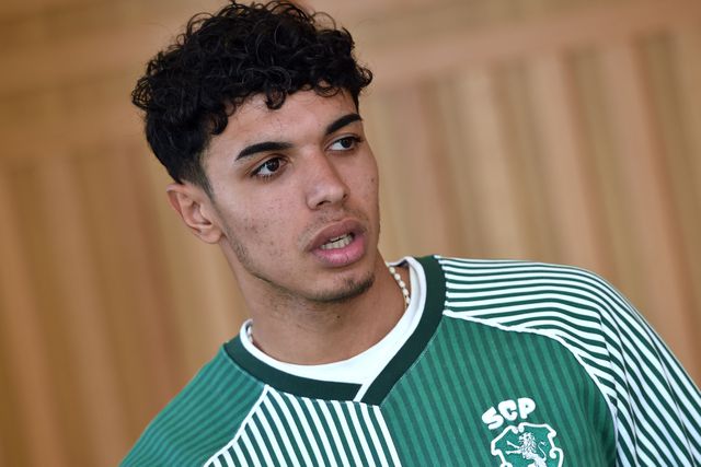 Sem medo de experimentar outras tarefas dentro de campo (Foto Miguel Nunes)