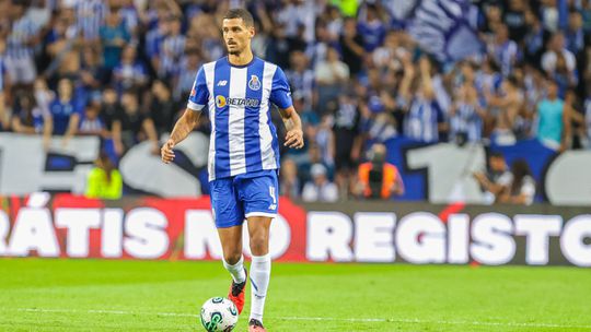 FC Porto: Olympiakos tenta novo empréstimo de David Carmo