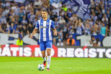 Mercado FC Porto: David Carmo a caminho de Atenas