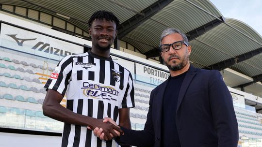 Portimonense: Mvoué pediu referências a Sérgio Conceição e Maurício rescindiu