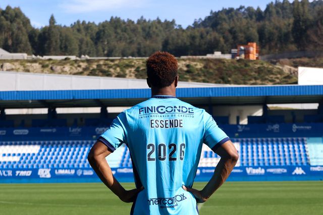 Mercado: Samuel Essende é jogador do Vizela até 2026