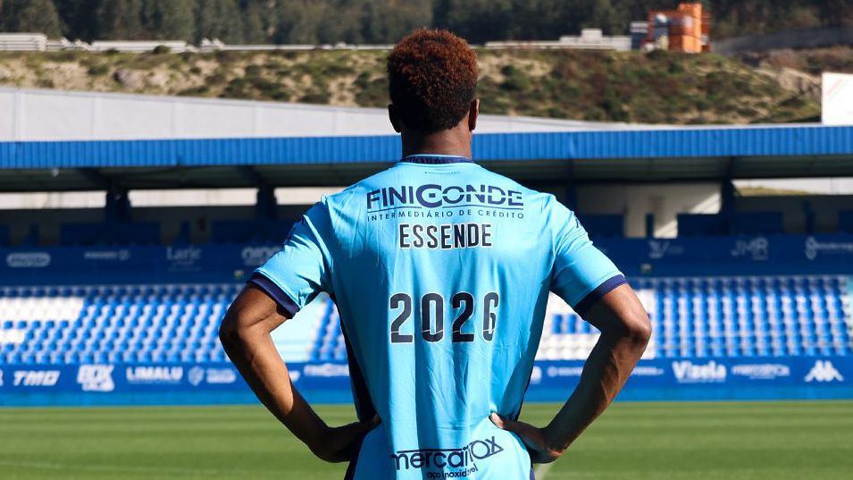 Mercado: Samuel Essende é jogador do Vizela até 2026