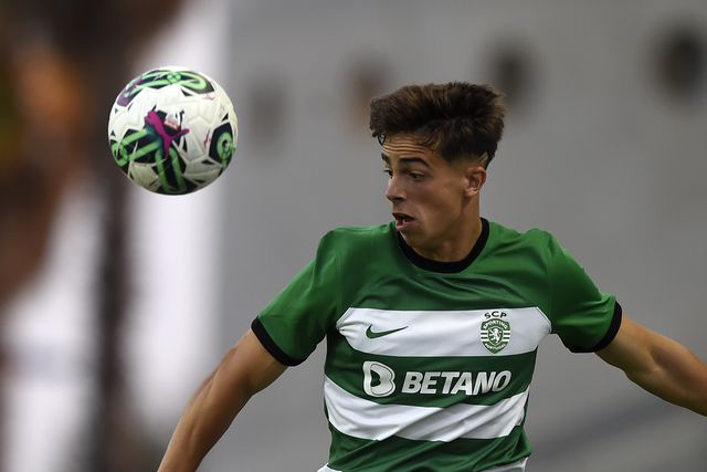 Sporting renova com mais uma pérola