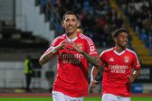 Di María festeja golo fazendo um coração com as mãos