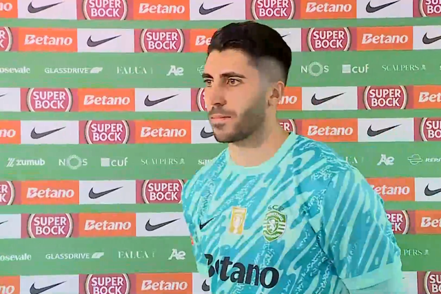 Rui Silva sendo entrevistado após a vitória do Sporting sobre o Nacional