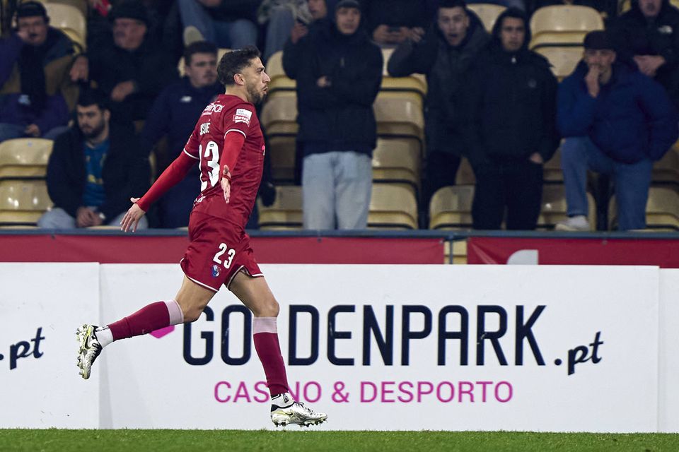 Josué a festejar golo apontado ao FC Porto