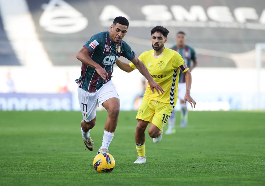 Depois de uma primeira metade da época de grande nível ao serviço do Estrela da Amadora, Danilo Veiga está de malas feitas para rumar aos italianos do Lecce