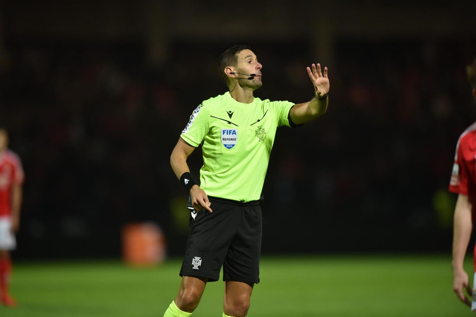 António Nobre arbitra o Benfica-Sporting - Foto: MIGUEL NUNES