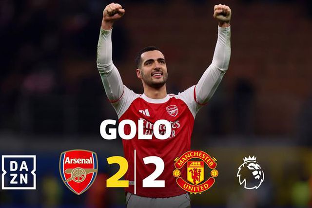Enorme confusão na área do Man. United e Arsenal volta a marcar de canto