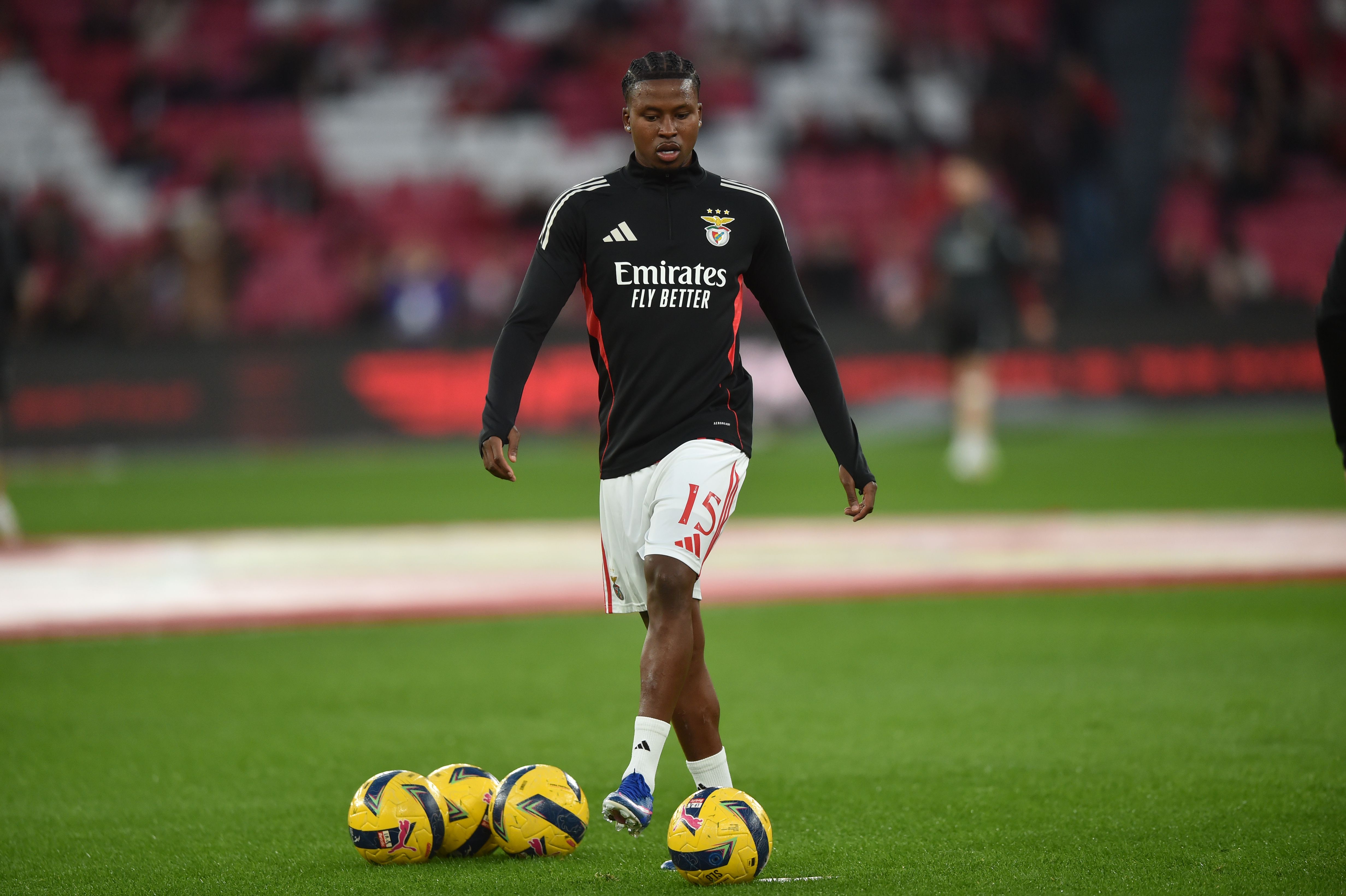 Lopes Cabral a aquecer  - Foto: Miguel Nunes