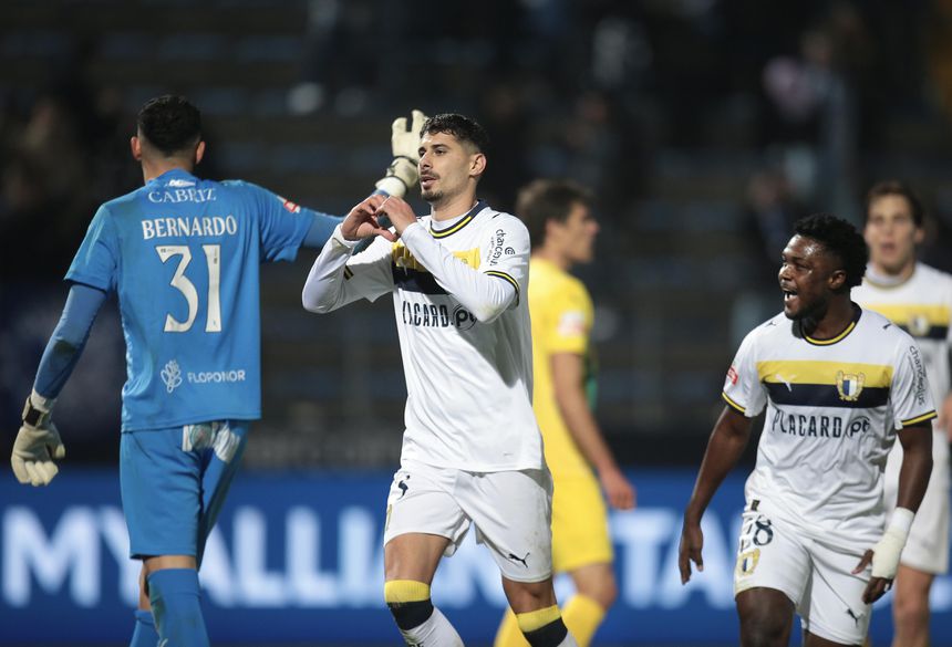 Camisola 23 dos azuis e brancos do Minho fez um golo de antologia diante dos beirões - Foto: Manuel Fernando Araújo/LUSA