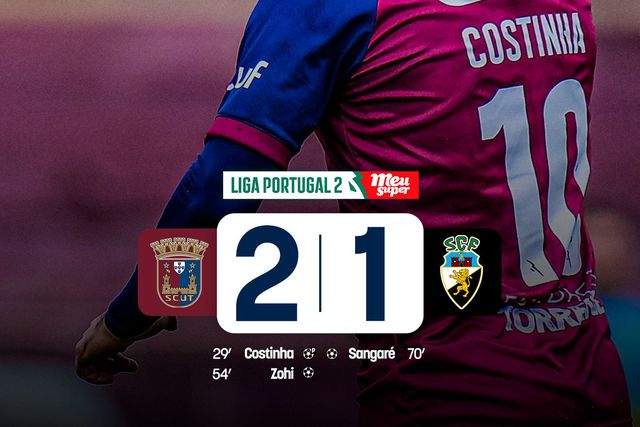 Costinha inaugurou o marcador de grande penalidade, frente ao Farense (Foto: Liga Portugal)