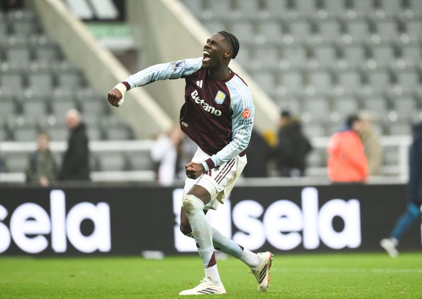 Amadou Onana festeja efusivamente a conquista do  Aston Villa
