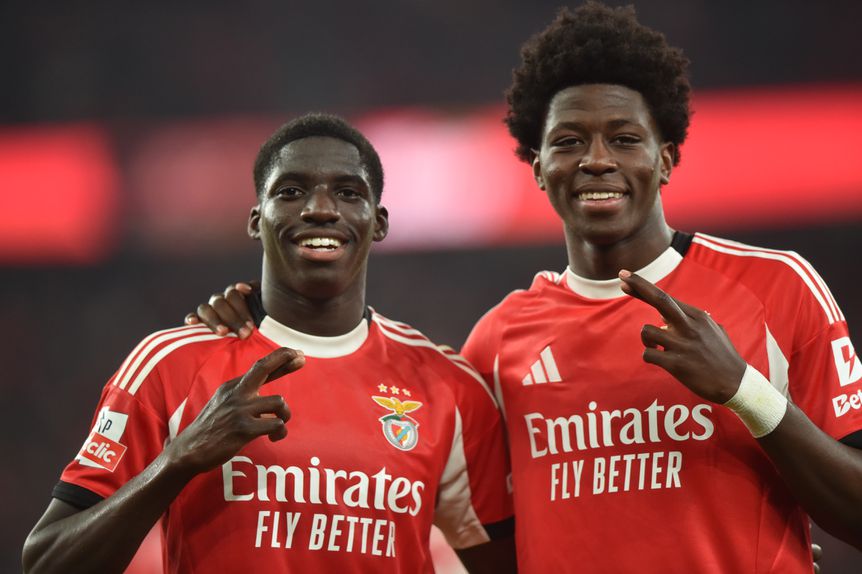 Daniel Banjaque e Anísio Cabral: aqueles sorrisos dizem tudo — Foto: Miguel Nunes