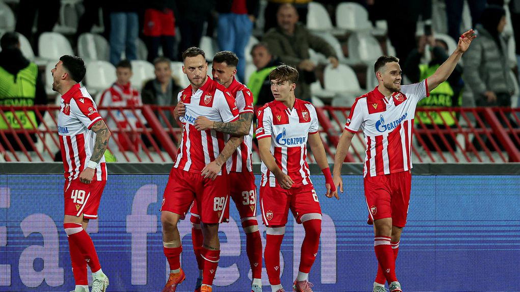 Jogadores do Estrela Vermelha estarão em ação solidária - Foto: Estrela Vermelha