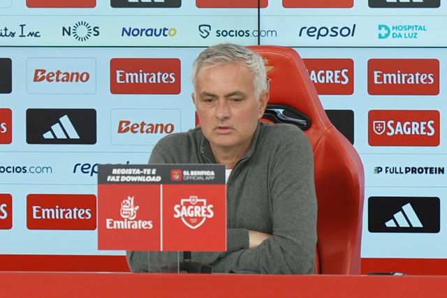 A reação de José Mourinho à presença de adeptos no Benfica Campus