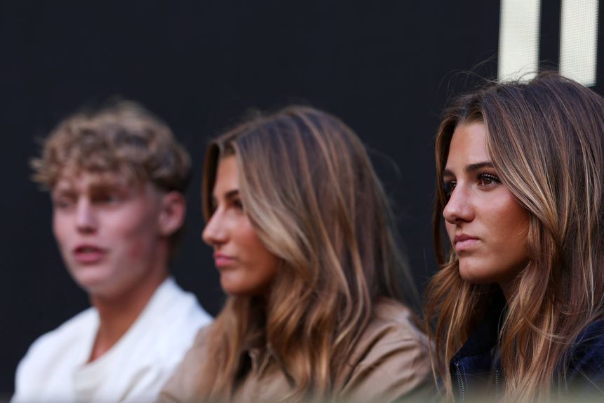 Cruz Hewitt e as gémeas Federer debaixo dos holofotes no Open da Austrália. IMAGO