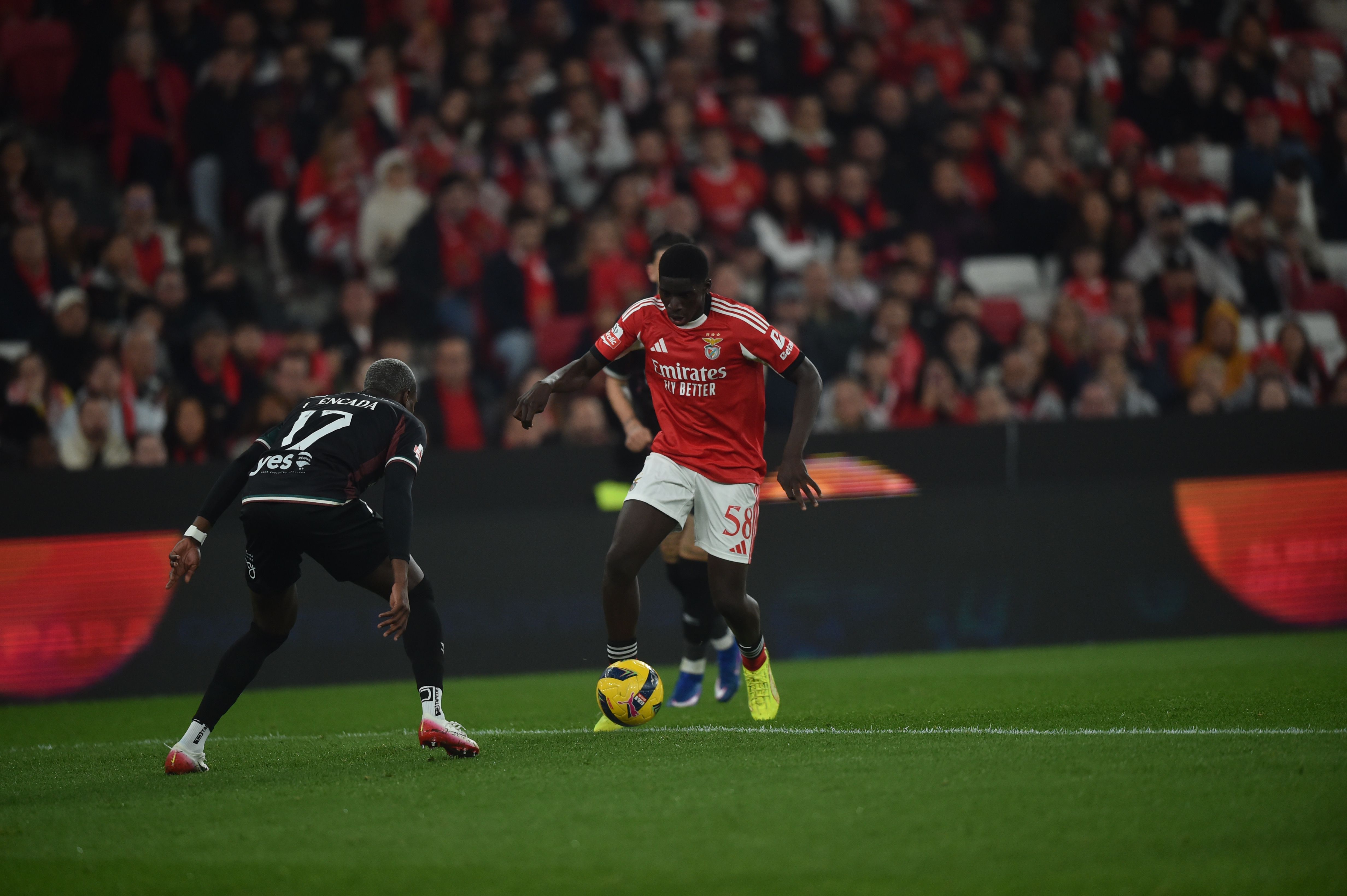 Banjaqui foi a principal novidade no onze encarnado  - Foto: Miguel Nunes