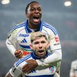 Martial Godo celebra golo do Estrasburgo com Julio Enciso  (IMAGO)