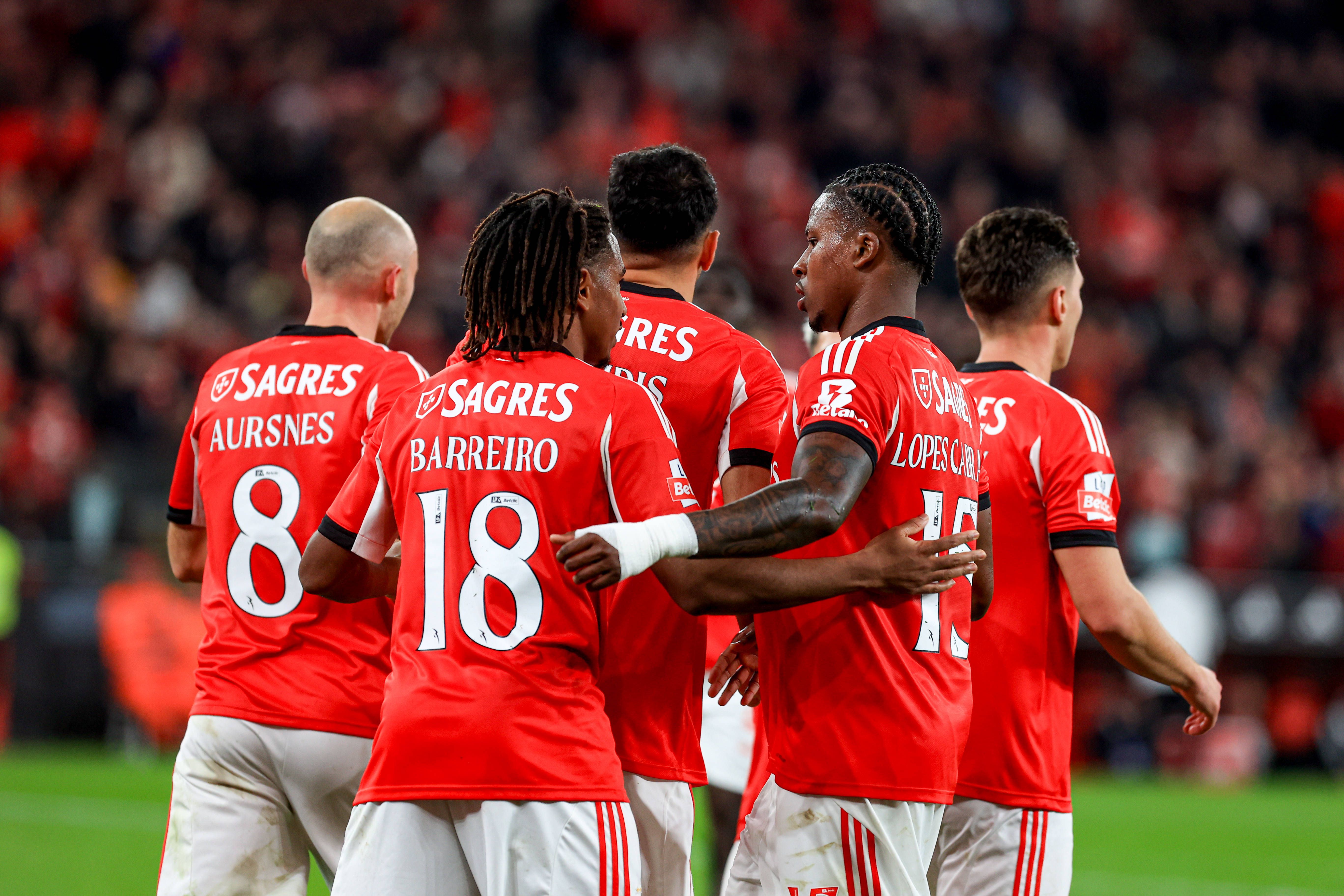 Os festejos encarnados - - Foto: IMAGO