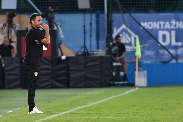 Nove (das dez) derrotas do Santa Clara foram tangenciais