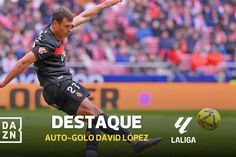 No sítio errado... à hora errada: levou com a bola na cara e fez autogolo