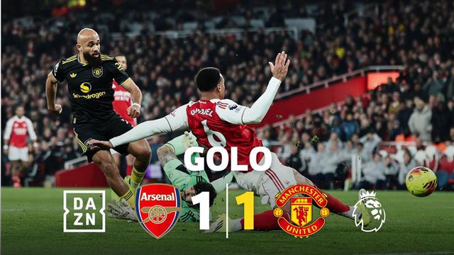 Zubimendi 'engana-se' e assiste Mbeumo para o golo do Man. United