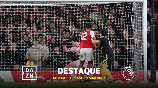 Lisandro Martínez focou-se tanto em Timber que acabou por cometer autogolo
