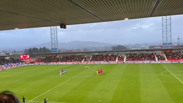 Minuto de silêncio por Artur Jorge antes do Gil Vicente-FC Porto