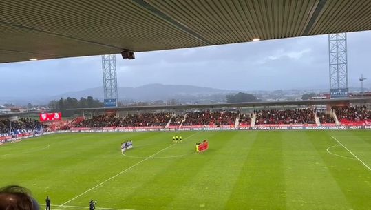 Minuto de silêncio por Artur Jorge antes do Gil Vicente-FC Porto