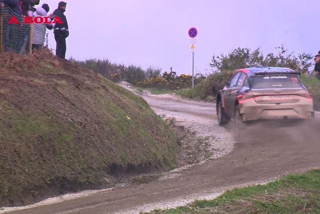 Kris Meeke venceu o Rali Serras de Fafe