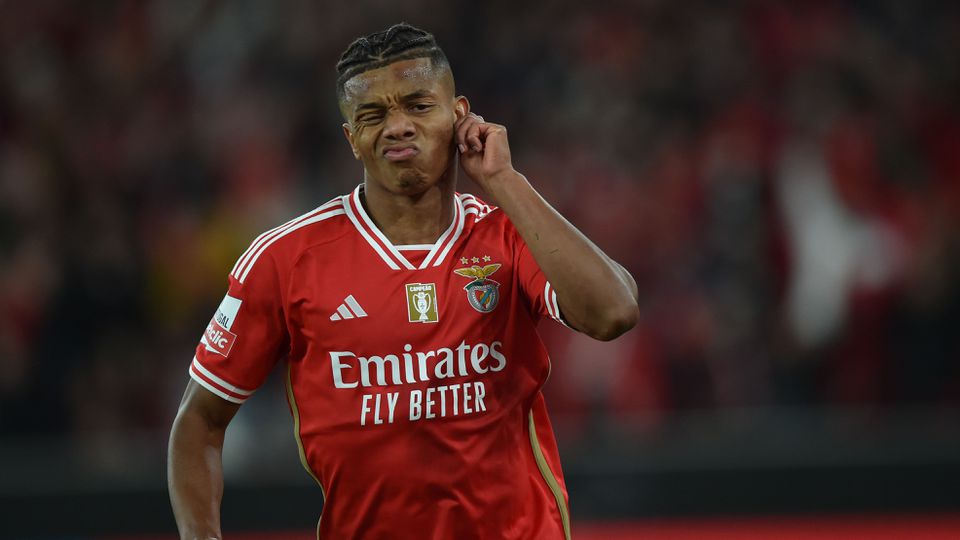 Destaques do Benfica: «Kokçu montou circo para Rafa e Neres atearem fogo»