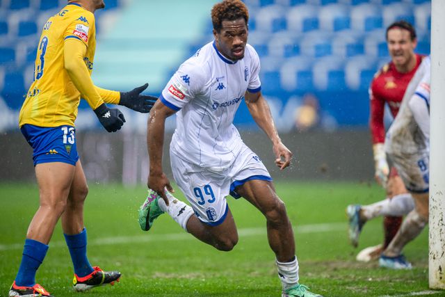 Vizela volta a colocar bilhetes à venda a preço de saldo