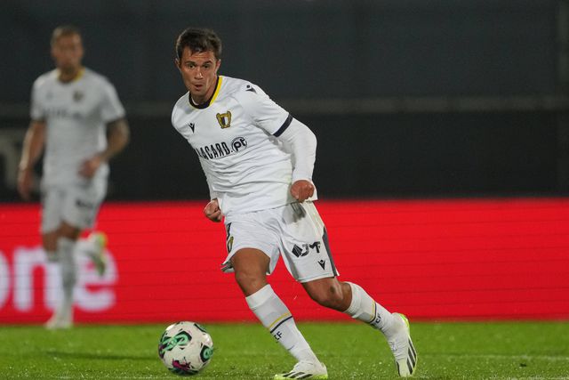 Famalicão: luta acesa por vaga no ataque