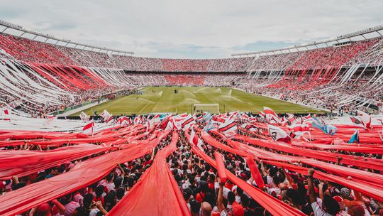 VÍDEOS: atmosfera impressionante no River Plate-Boca Juniors