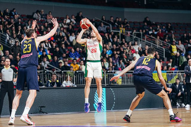 Travante ‘rouba’ para dar vitória a Portugal