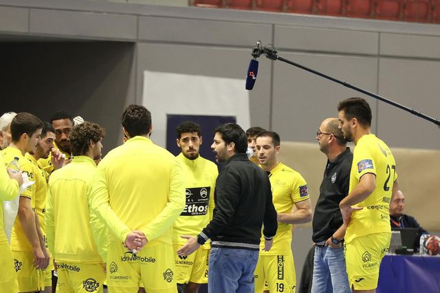 Treinador do ABC até abriu a testa nos festejos: «Correu como planeámos»