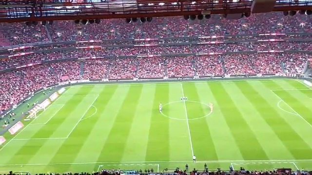 Tributo da Luz a Artur Jorge e Rui Rodrigues antes do Benfica-Portimonense