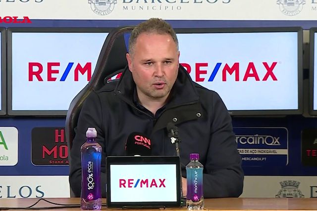 Vítor Campelos explica o que foi tentando para chegar ao empate com o FC Porto