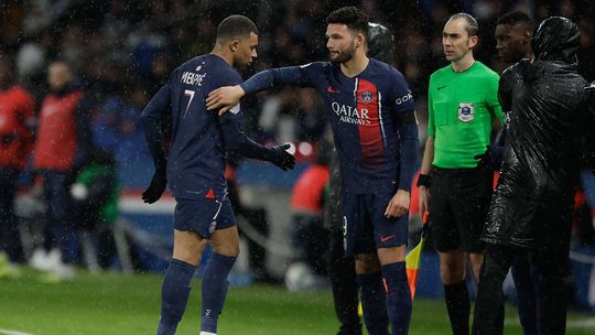 Luis Enrique justifica saída de Mbappé: «Temos de nos acostumar a jogar sem ele»