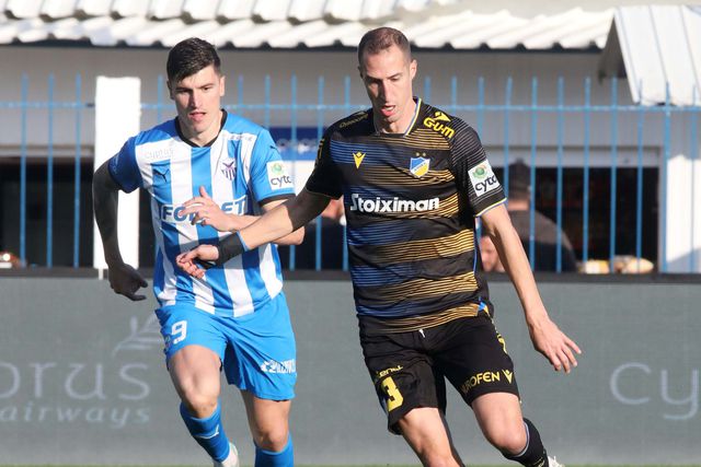 APOEL de Sá Pinto empata e pode perder vantagem no topo do campeonato