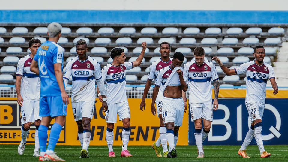 Torreense vence e agrava crise do Belenenses