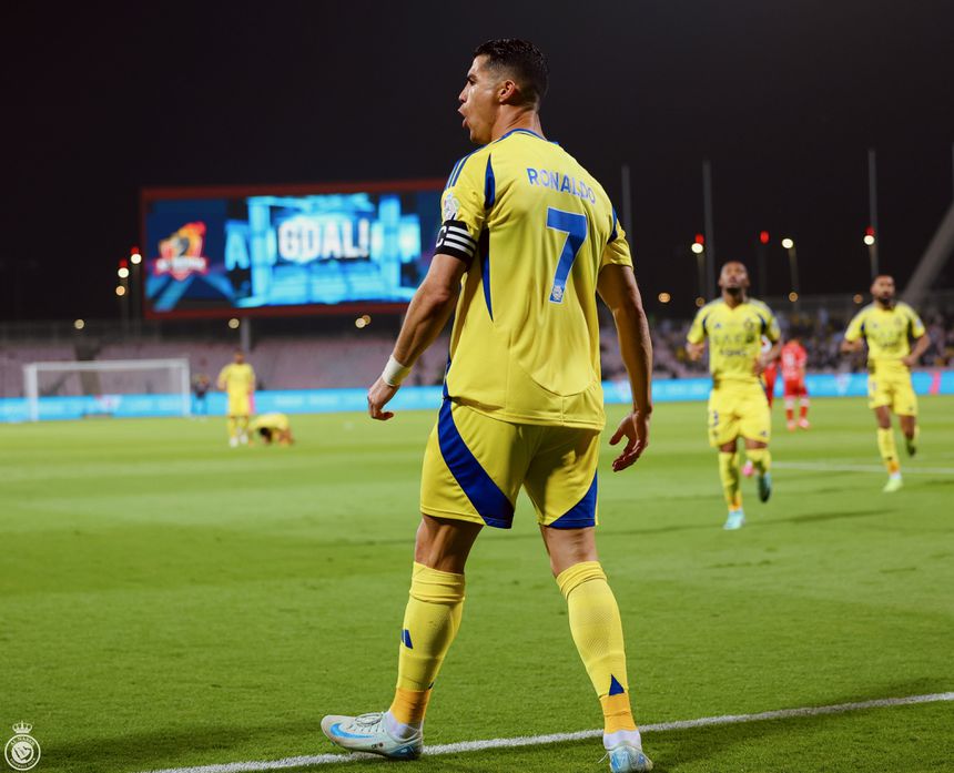 Cristiano Ronaldo a celebrar o 925.º golo da carreira