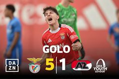 Joia por quem Mourinho tem «um fraquinho» marca e Benfica chega à mão cheia