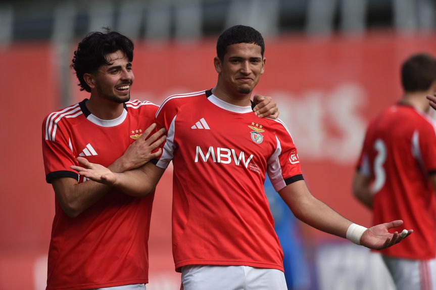 Francisco Silva apontou hat trick pelo Benfica frente ao AZ na Youth League (Foto: Miguel Nunes)