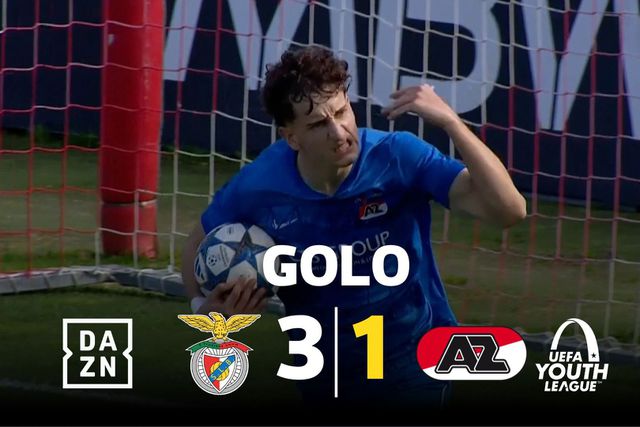 AZ Alkmaar reduz no Seixal com penálti polémico