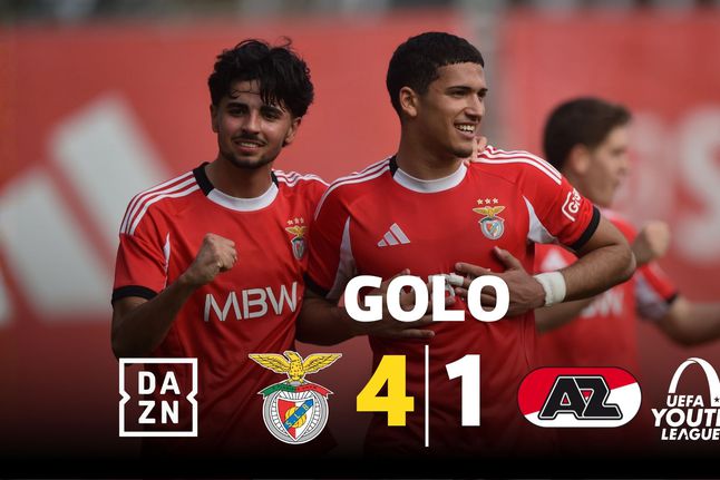 Só facilidades e Francisco Silva chega ao 'hat trick' antes do intervalo