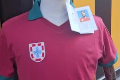 Camisola de Eusébio em destaque nas ruas de Madrid