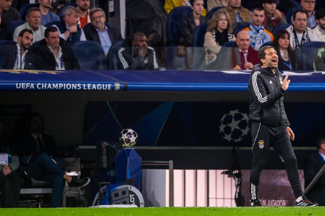 João Tralhão n o banco de suplentes do Real Madrid (Foto:  Miguel Lemos/IMAGO)