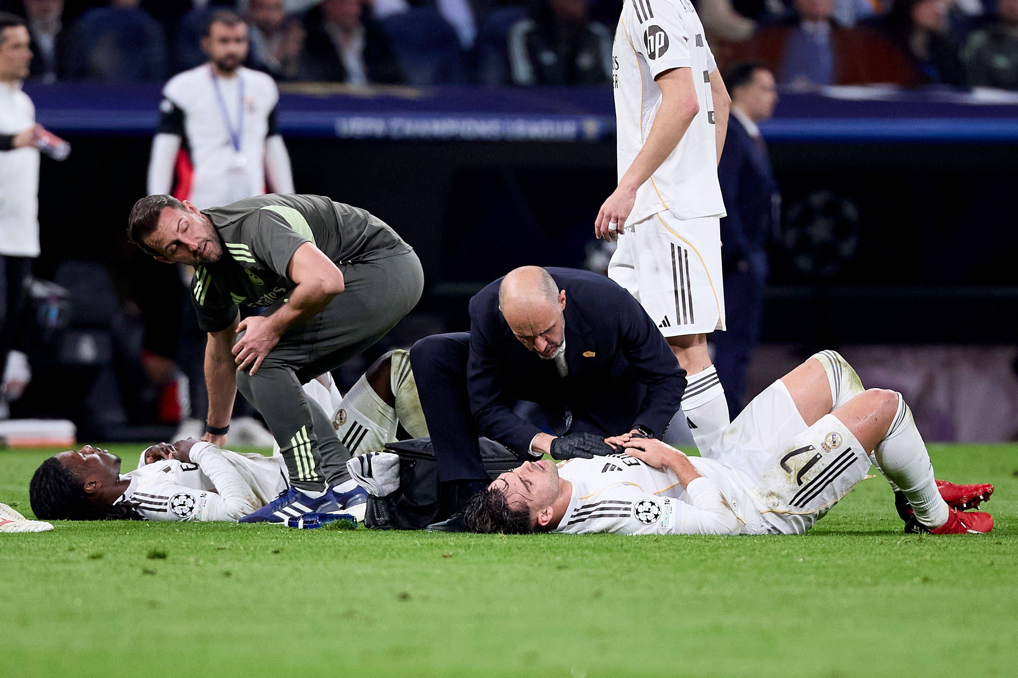 Choque entre Asencio e Camavinga deixou o defesa espanhol em muito mau estado - Foto: IMAGO